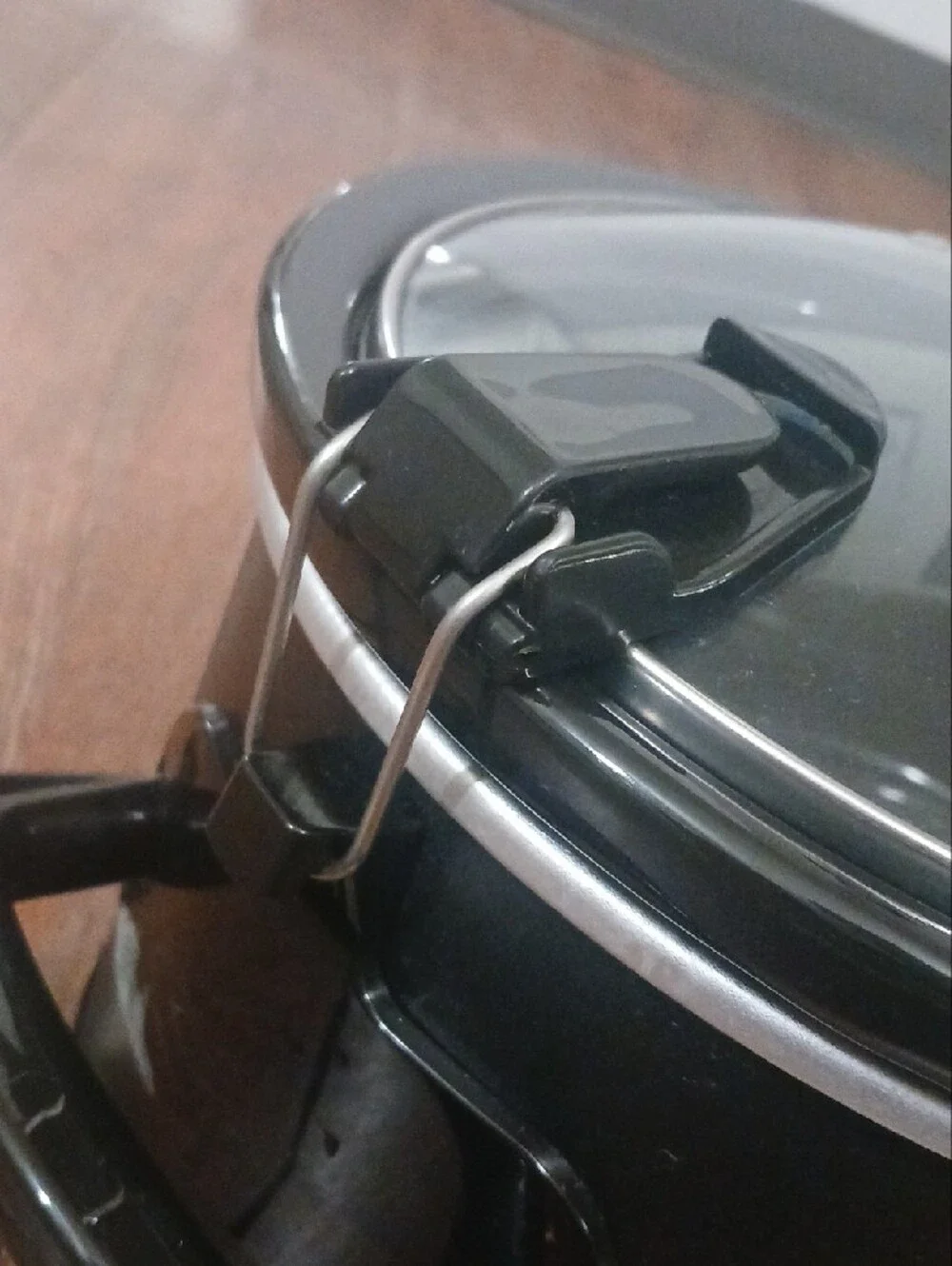 Crock-Pot 6 Quart Black Slow Cooker with Glass Lid